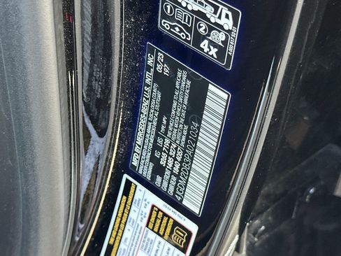 Certified 2023 Mercedes-Benz EQS 450+ SUV image 38