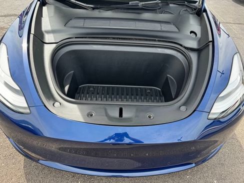 Used 2021 Tesla Model Y Long Range AWD/4WD image 3