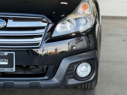 Used 2013 Subaru Outback 2.5i Limited w/ Special Appearance Pkg image 5