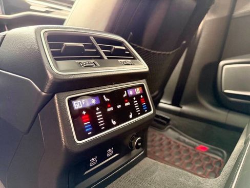 Used 2021 Audi RS 6 w/ Executive Package image 31