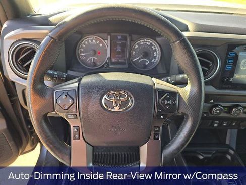 Used 2019 Toyota Tacoma TRD Off-Road AWD/4WD image 19