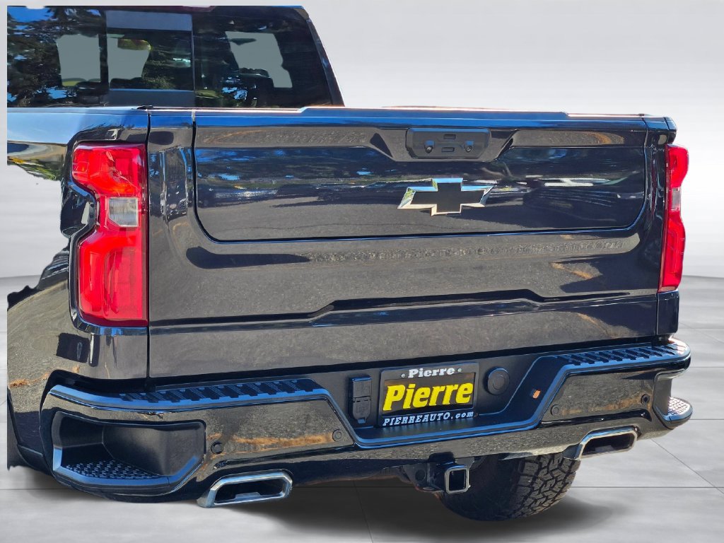Used 2022 Chevrolet Silverado 1500 LT Trail Boss w/ LT Trail Boss Premium Package AWD/4WD image 12