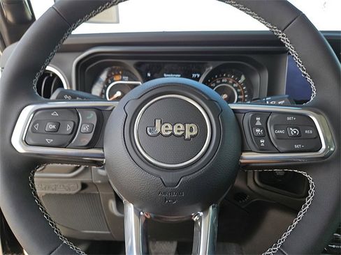 New 2025 Jeep Wrangler Sahara w/ Technology Group image 20