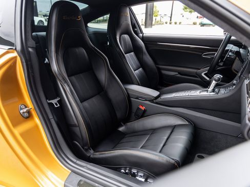 Used 2018 Porsche 911 Turbo S image 56