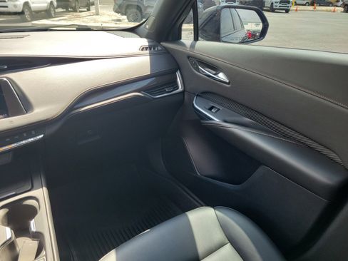 Used 2020 Cadillac XT4 Sport w/ LPO, Midnight Sport Package image 18