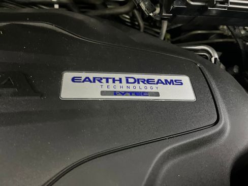 Used 2018 Honda Pilot Elite image 10