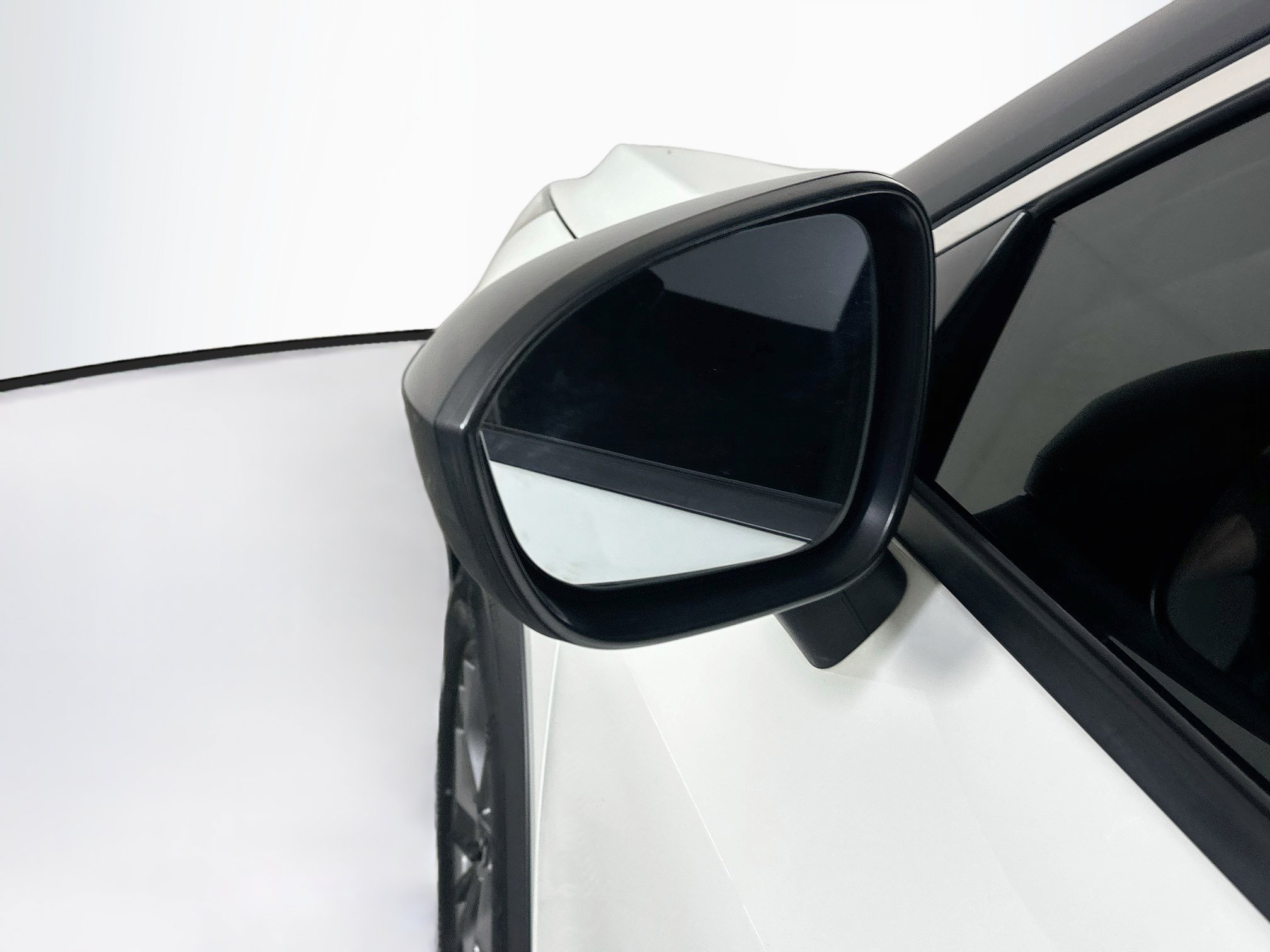 Used 2023 Nissan Rogue S FWD image 16