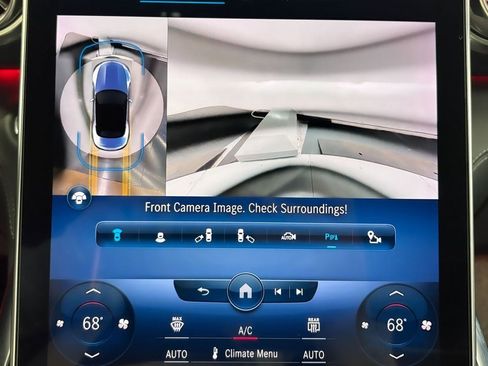 Used 2022 Mercedes-Benz SL 55 AMG 4MATIC w/ Driver Assistance Package image 22