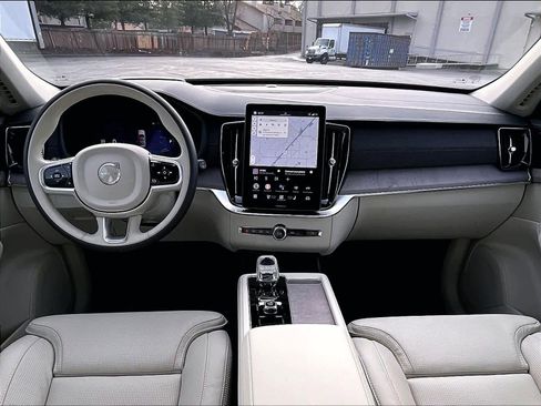 New 2026 Volvo XC90 T8 Ultra w/ Protection Package Premier image 7