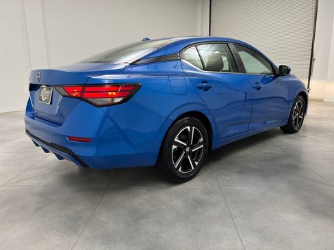 Used 2025 Nissan Sentra SV FWD image 7
