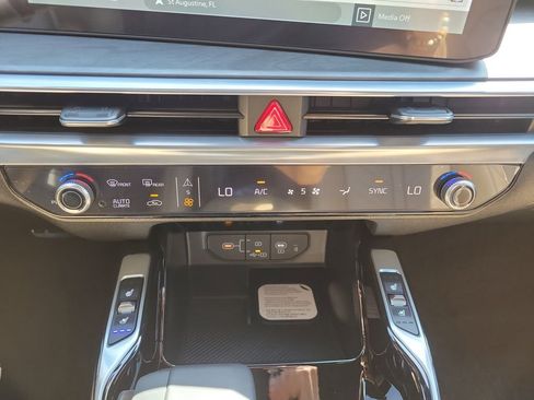 New 2026 Kia Sorento SX Prestige image 31