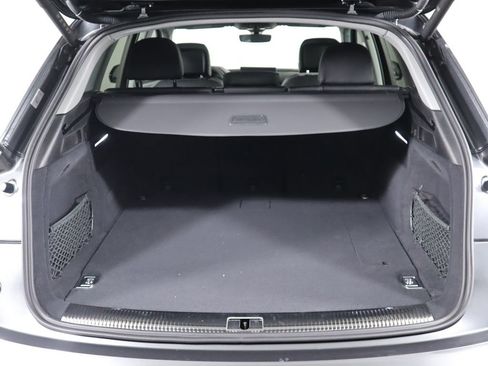 Certified 2025 Audi Q5 e Premium Plus w/ Premium Plus Package image 29