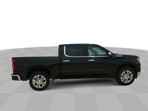 Used 2022 Chevrolet Silverado 1500 LTZ image 9