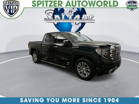 Used 2024 GMC Sierra 1500 Denali w/ Technology Package AWD/4WD image 3