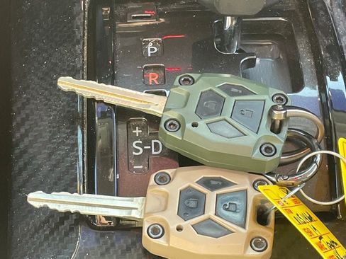 Used 2019 Toyota 4Runner TRD Off-Road Premium image 12