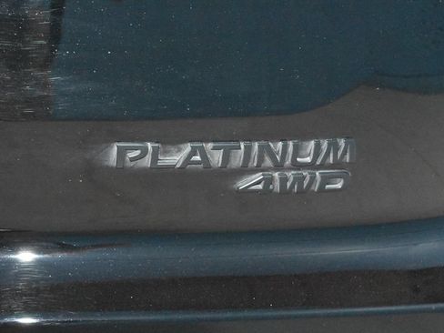 Certified 2025 Nissan Pathfinder Platinum w/ Black Appearance Package AWD/4WD image 27