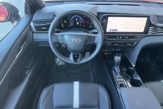Certified 2026 Toyota Camry Hybrid w/ Multimedia Upgrade Package FWD image 18