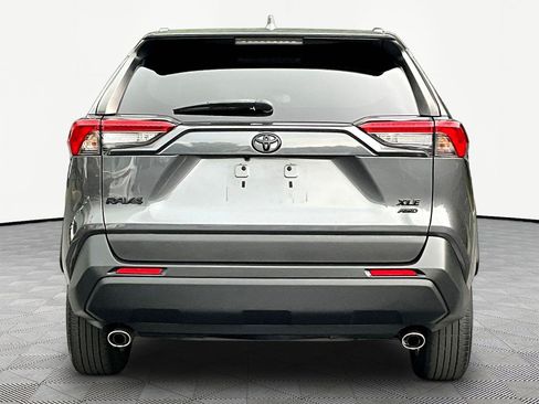 Used 2021 Toyota RAV4 XLE w/ Convenience Package AWD/4WD image 5