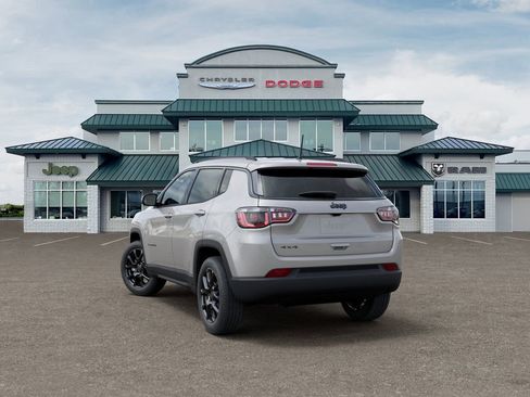 New 2026 Jeep Compass Latitude w/ Quick Order Package 29K AWD/4WD image 4