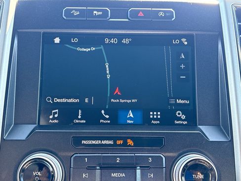 Used 2018 Ford F150 Lariat w/ Equipment Group 502A Luxury AWD/4WD image 22