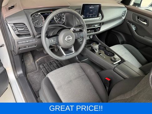 Used 2023 Nissan Rogue SV AWD/4WD image 16
