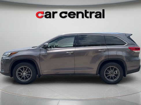 Used 2017 Toyota Highlander Limited Platinum w/ Carpet Mat Package AWD/4WD image 2