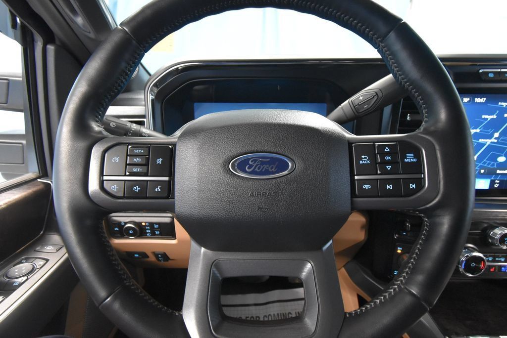 Used 2024 Ford F350 Lariat w/ Chrome Package AWD/4WD image 11