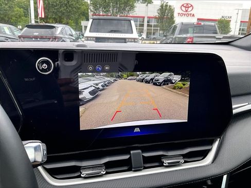 Used 2026 Chevrolet Equinox LT AWD/4WD image 19