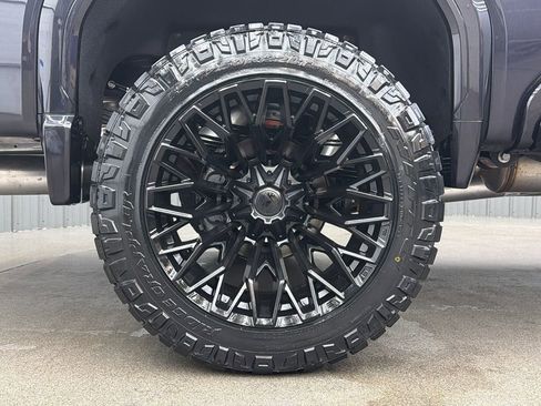 Used 2025 GMC Sierra 3500 Denali w/ Denali Reserve Package image 11