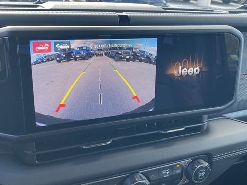 New 2026 Jeep Wrangler Unlimited Rubicon w/ Safety Group image 22