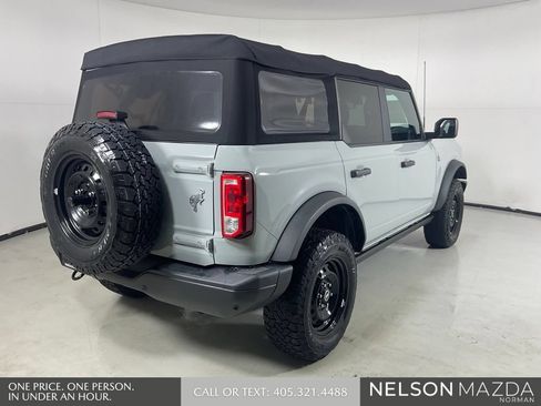 Used 2022 Ford Bronco Black Diamond AWD/4WD image 6