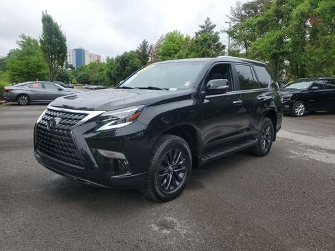 Used 2023 Lexus GX 460 Luxury w/ Accessory Package AWD/4WD image 2