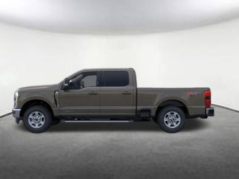 New 2026 Ford F250 XLT w/ XLT Premium Package image 3