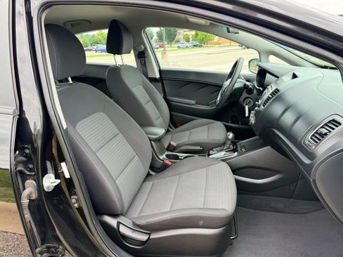 Used 2017 Kia Forte LX w/ LX Popular Package FWD image 21