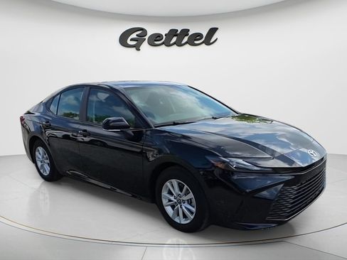 Used 2026 Toyota Camry LE FWD image 7