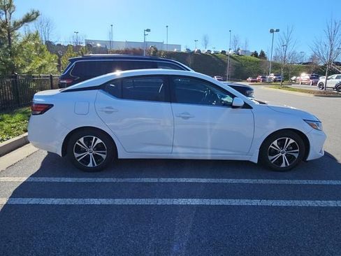 Used 2022 Nissan Sentra SV image 10