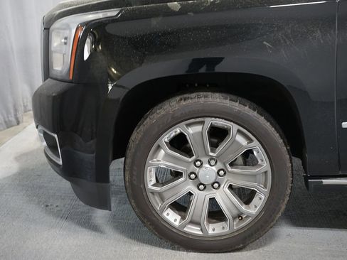 Used 2016 GMC Yukon Denali w/ Open Road Package image 5