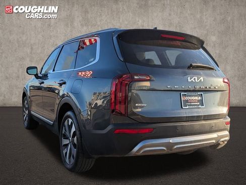 Used 2022 Kia Telluride S image 5