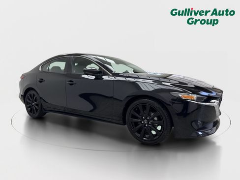 Used 2024 MAZDA MAZDA3 s FWD image 12