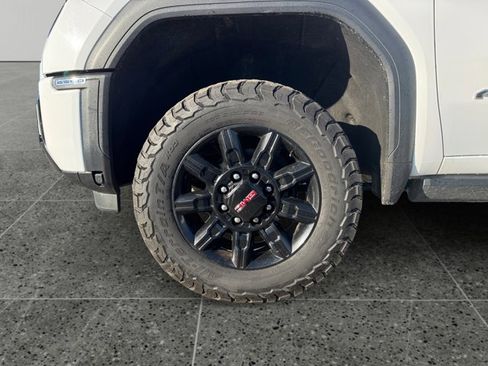 Certified 2024 GMC Sierra 2500 AT4 image 9