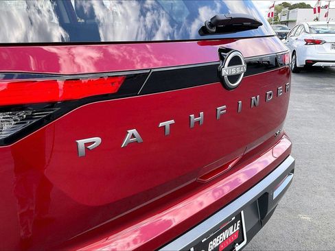 New 2026 Nissan Pathfinder SL FWD image 13