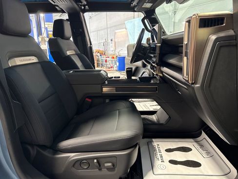 Used 2024 GMC Hummer EV 3X w/ Omega Edition AWD/4WD image 35