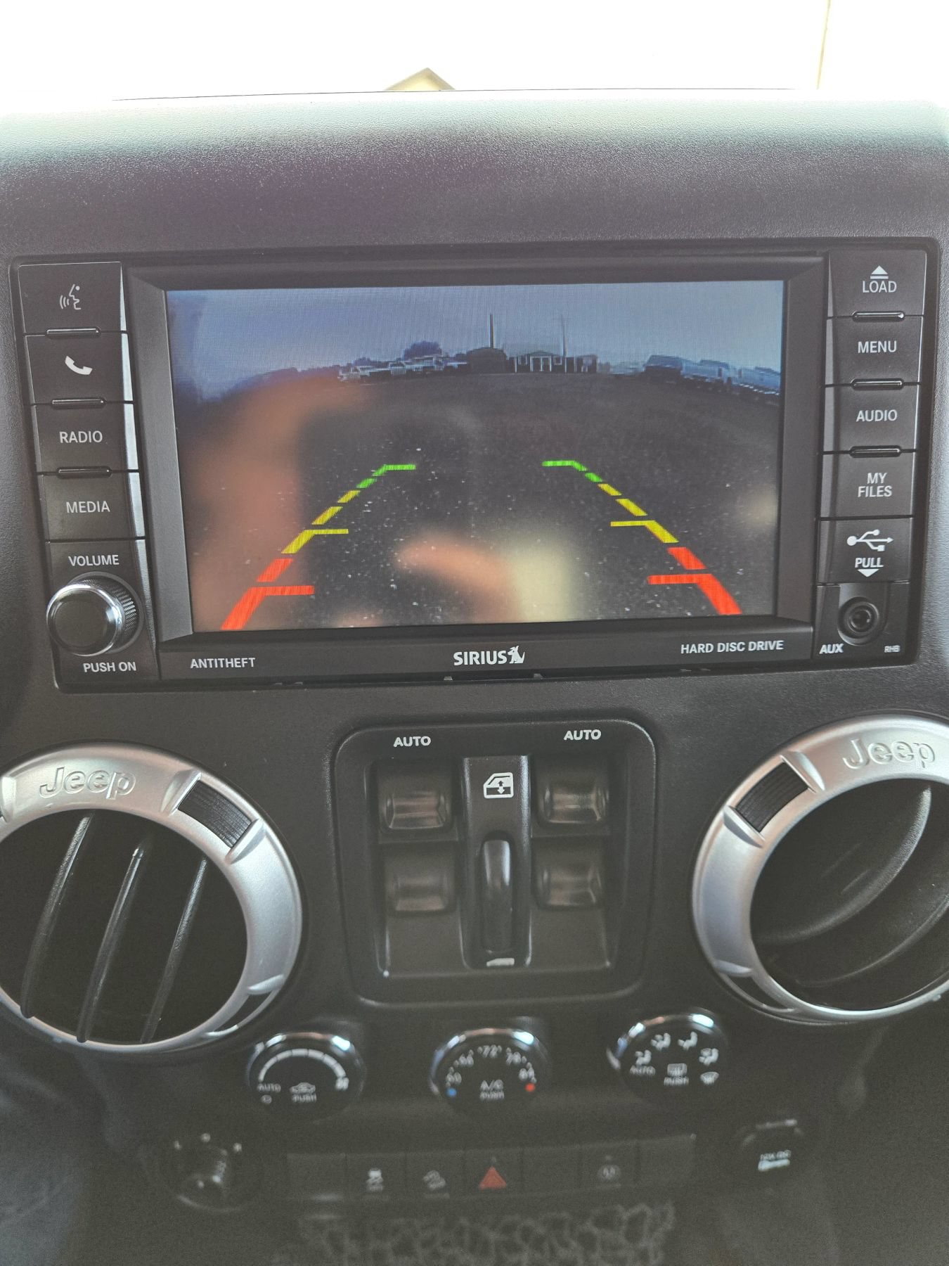 Used 2015 Jeep Wrangler Unlimited Rubicon w/ Connectivity Group AWD/4WD image 14