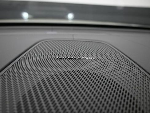 New 2026 Volvo XC60 B5 Ultra w/ Protection Package Premier image 31