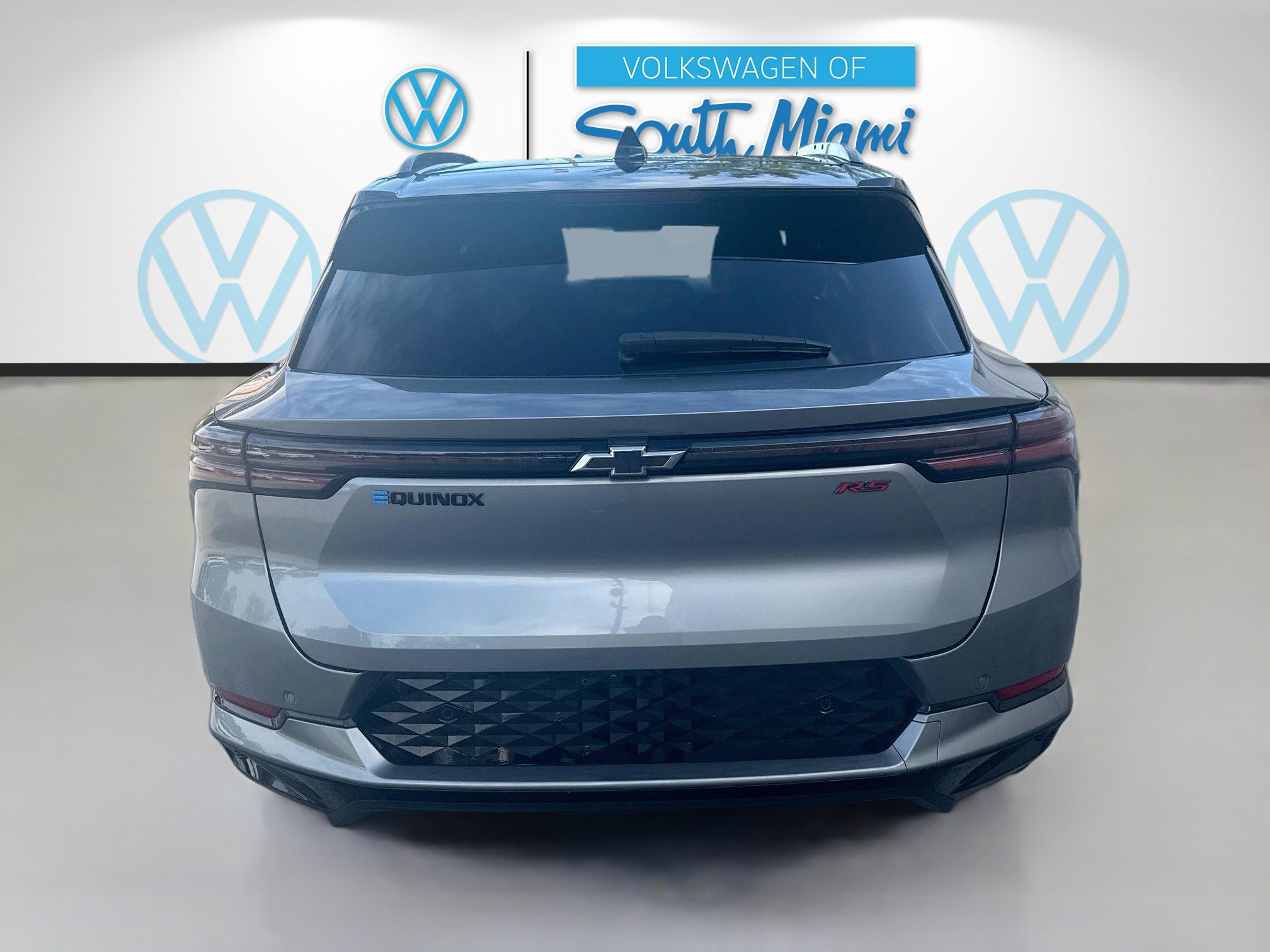 Used 2024 Chevrolet Equinox EV RS FWD image 6