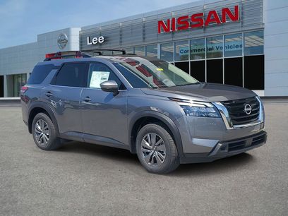 New 2025 Nissan Pathfinder SV