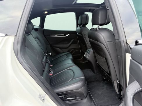 Used 2023 Maserati Levante Modena image 39