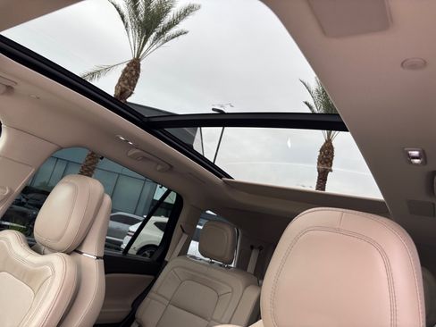 Used 2021 Lincoln Aviator Reserve w/ Equipment Group 202A image 33