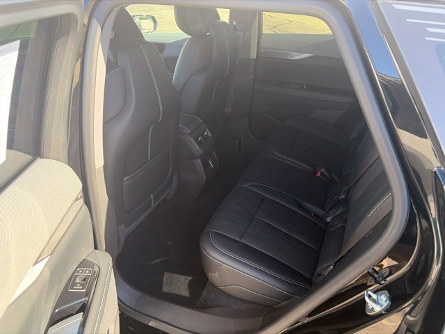 Used 2026 Cadillac Optiq Sport 2 w/ LPO, Floor Liner Package AWD/4WD image 11
