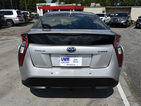 Used 2016 Toyota Prius Four Touring w/ Premium Convenience Package FWD image 7